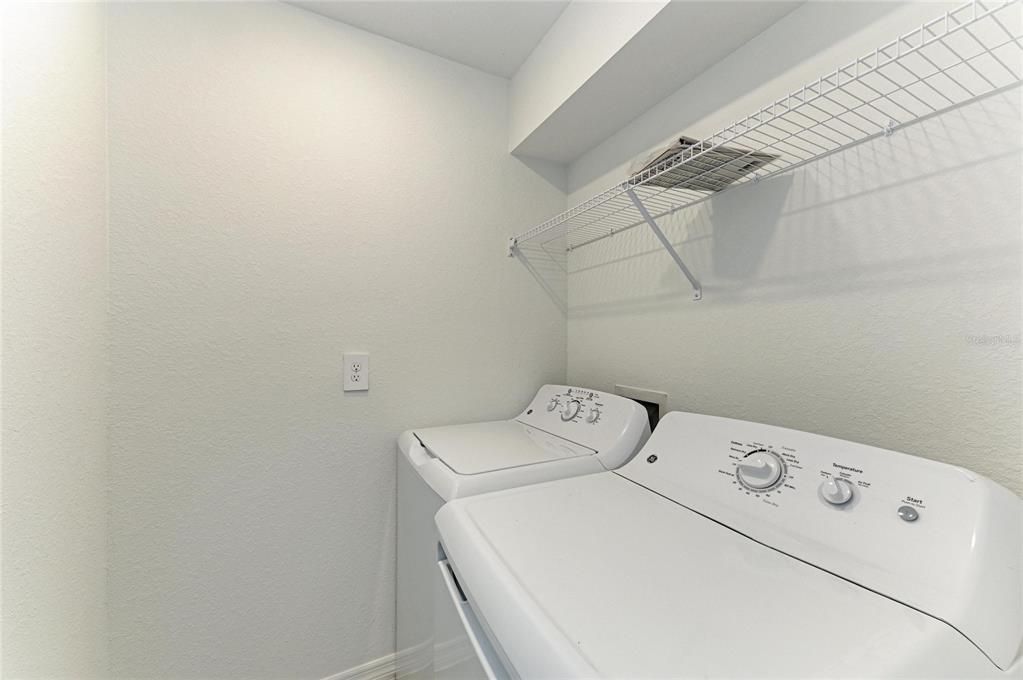 For Rent: $3,300 (2 beds, 2 baths, 1569 Square Feet)