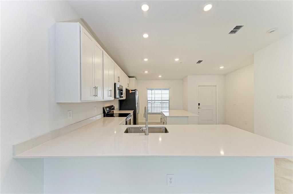 For Rent: $3,300 (2 beds, 2 baths, 1569 Square Feet)