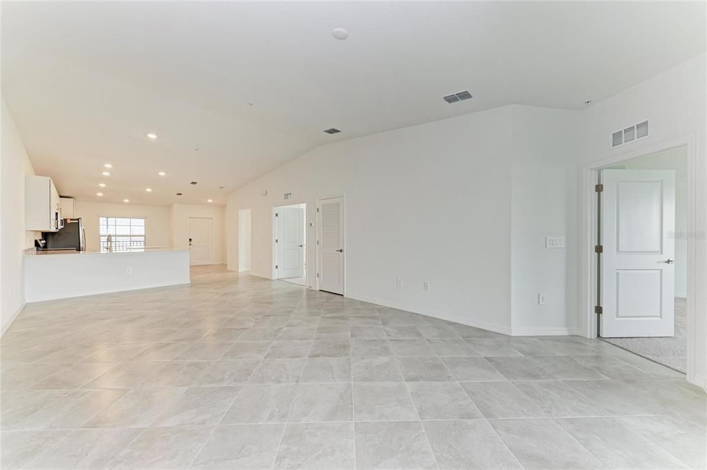 For Rent: $3,300 (2 beds, 2 baths, 1569 Square Feet)