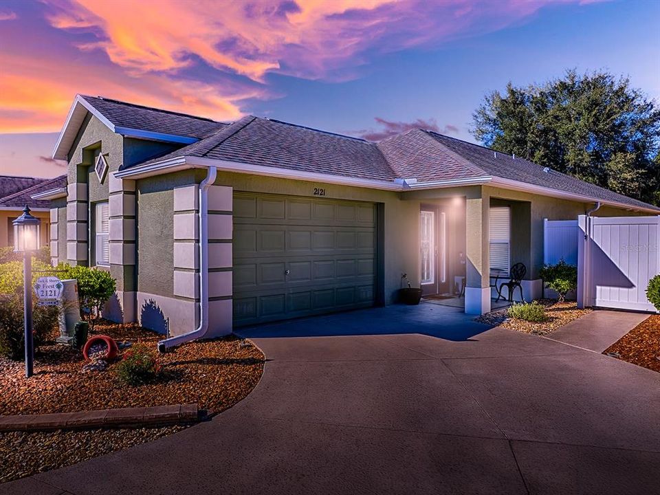 For Sale: $399,000 (3 beds, 2 baths, 1357 Square Feet)