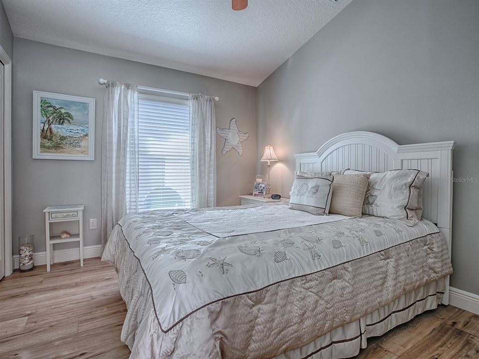 For Sale: $399,000 (3 beds, 2 baths, 1357 Square Feet)