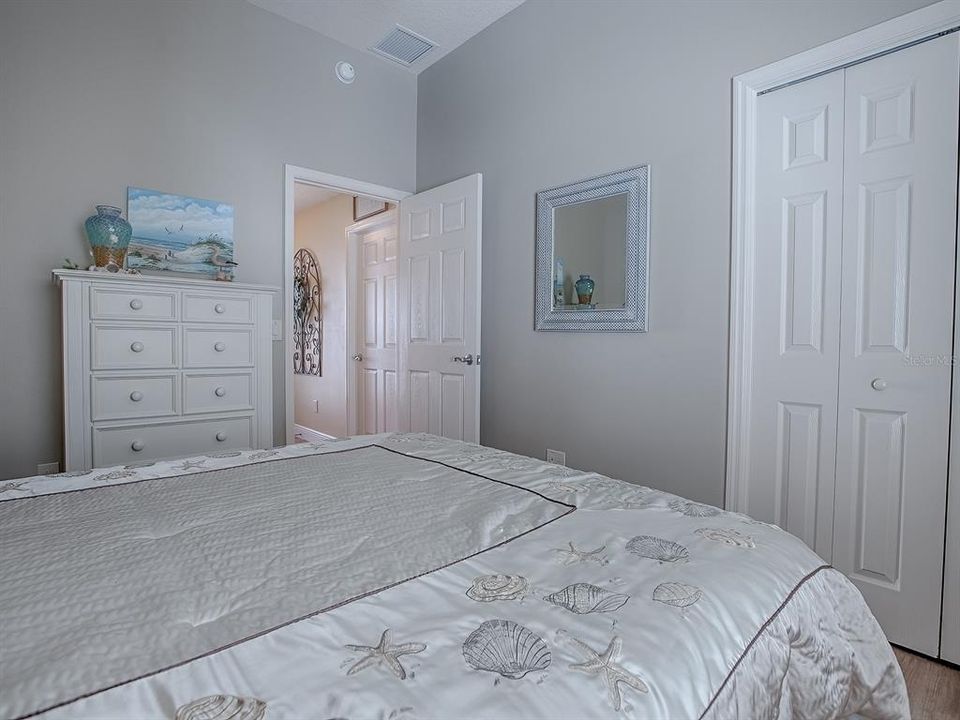 For Sale: $399,000 (3 beds, 2 baths, 1357 Square Feet)