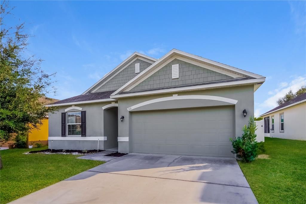 For Rent: $2,260 (3 beds, 2 baths, 1425 Square Feet)