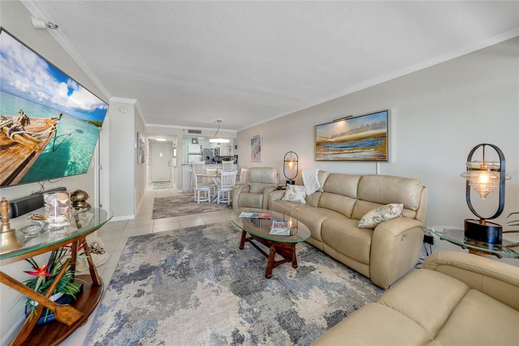 待售: $550,000 (2 贝兹, 2 浴室, 1222 平方英尺)