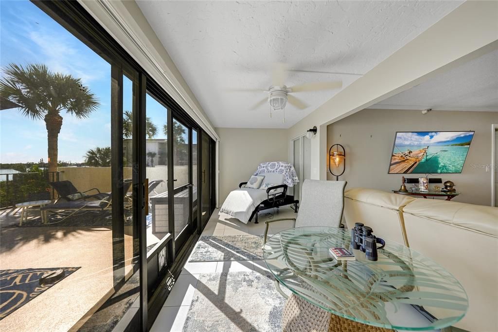 待售: $550,000 (2 贝兹, 2 浴室, 1222 平方英尺)