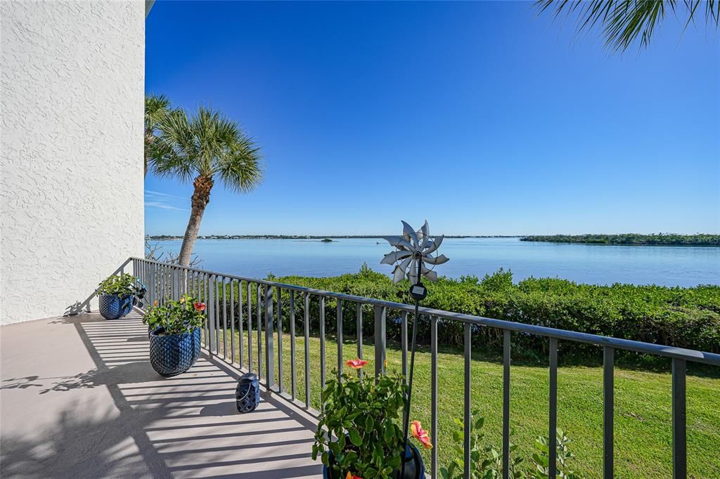 待售: $550,000 (2 贝兹, 2 浴室, 1222 平方英尺)