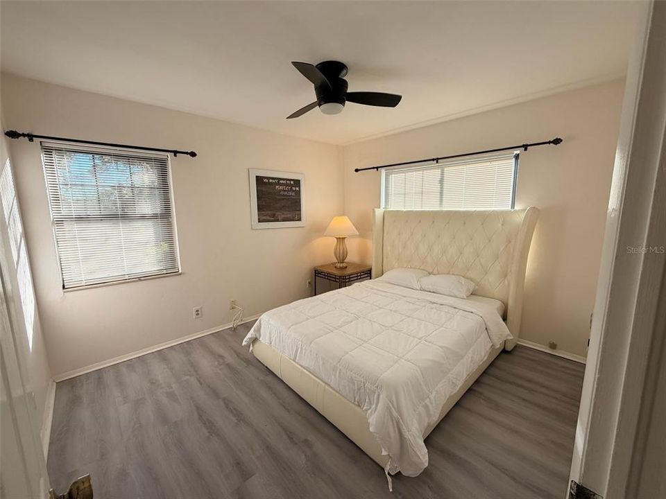 For Rent: $3,000 (2 beds, 1 baths, 1117 Square Feet)