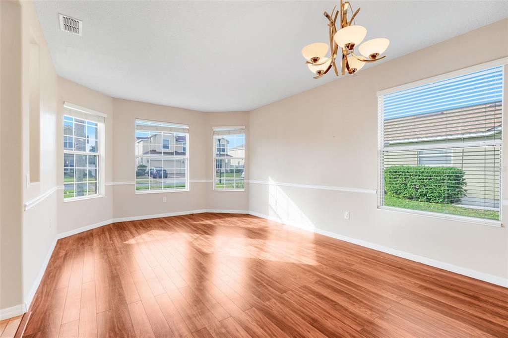 В аренду: $2,800 (5 спален, 3 ванн, 2917 Квадратных фут)