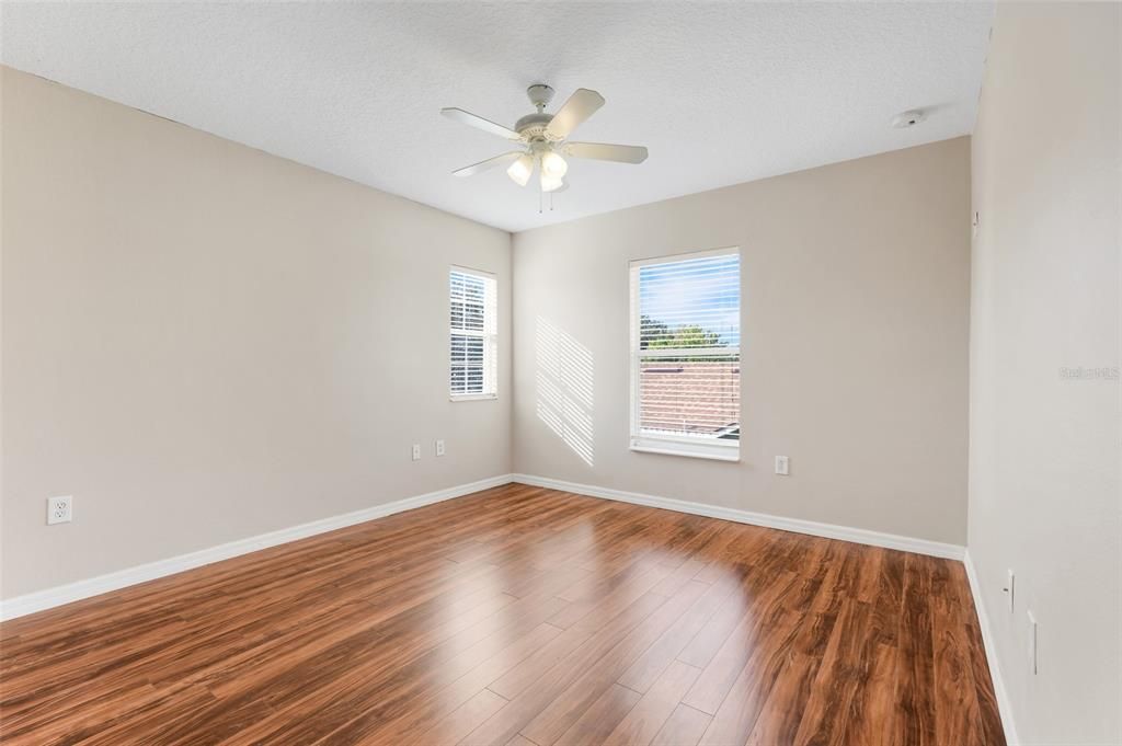 В аренду: $2,800 (5 спален, 3 ванн, 2917 Квадратных фут)