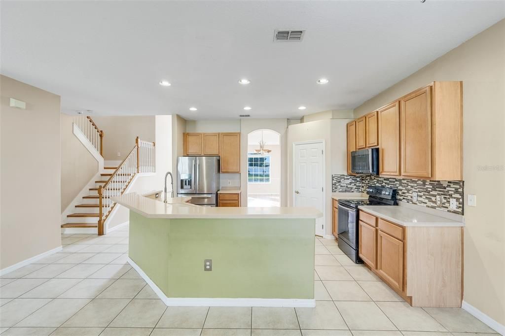 В аренду: $2,800 (5 спален, 3 ванн, 2917 Квадратных фут)