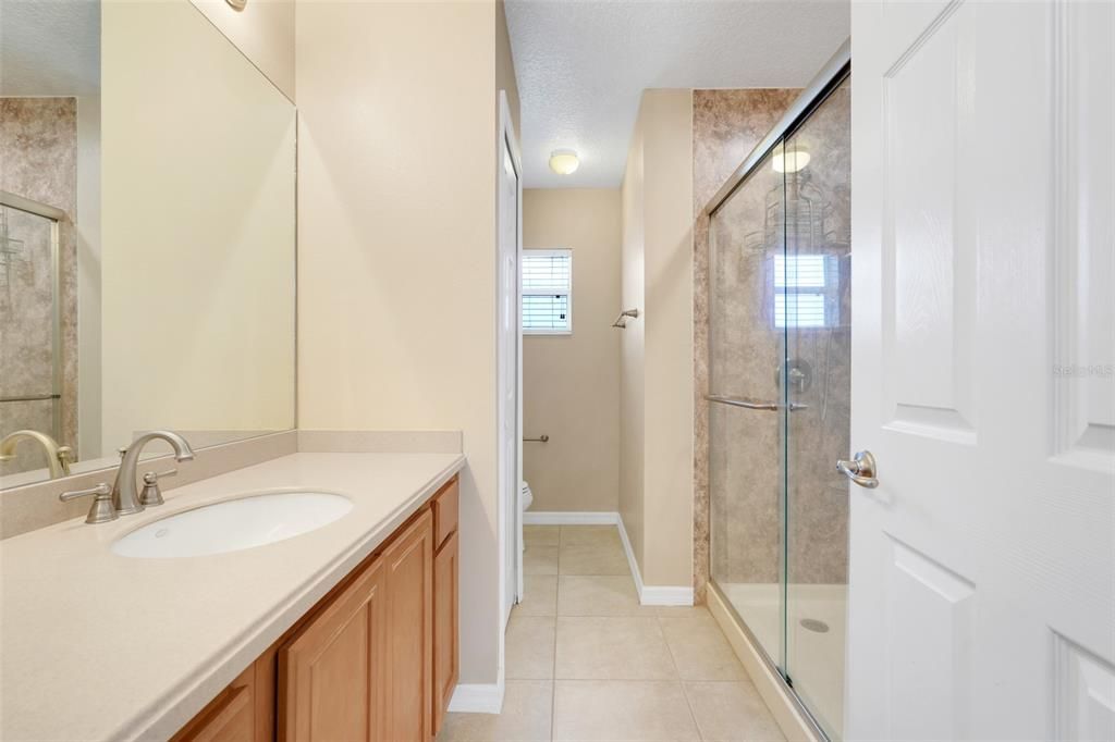 В аренду: $2,800 (5 спален, 3 ванн, 2917 Квадратных фут)