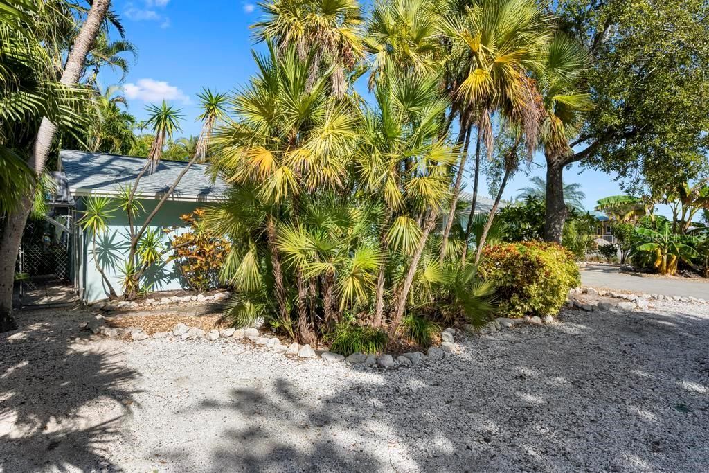 На продажу: $2,150,000 (5 спален, 0 ванн, 2188 Квадратных фут)