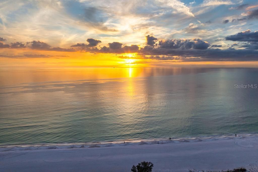 На продажу: $2,150,000 (5 спален, 0 ванн, 2188 Квадратных фут)