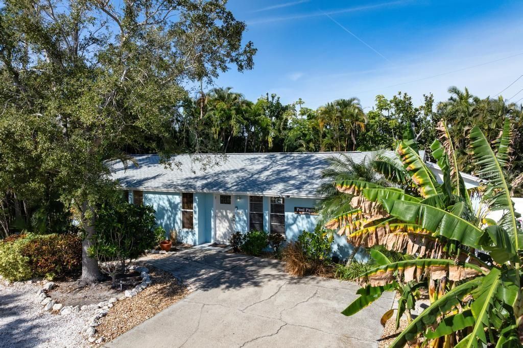 На продажу: $2,150,000 (5 спален, 0 ванн, 2188 Квадратных фут)