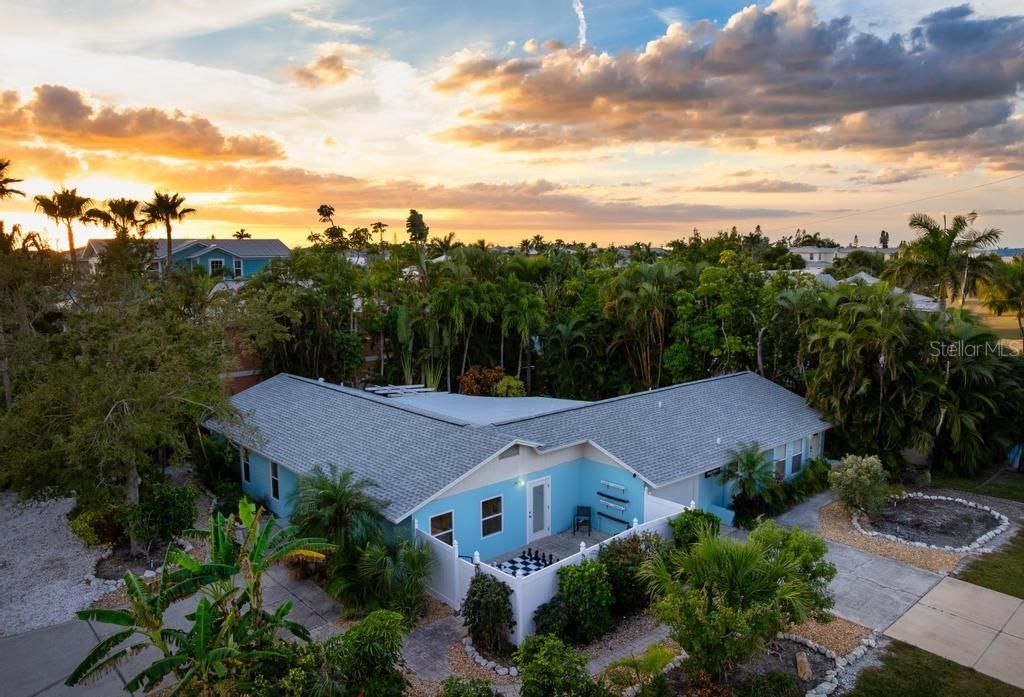 На продажу: $2,150,000 (5 спален, 0 ванн, 2188 Квадратных фут)