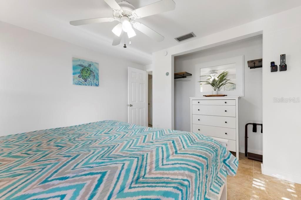 На продажу: $2,150,000 (5 спален, 0 ванн, 2188 Квадратных фут)