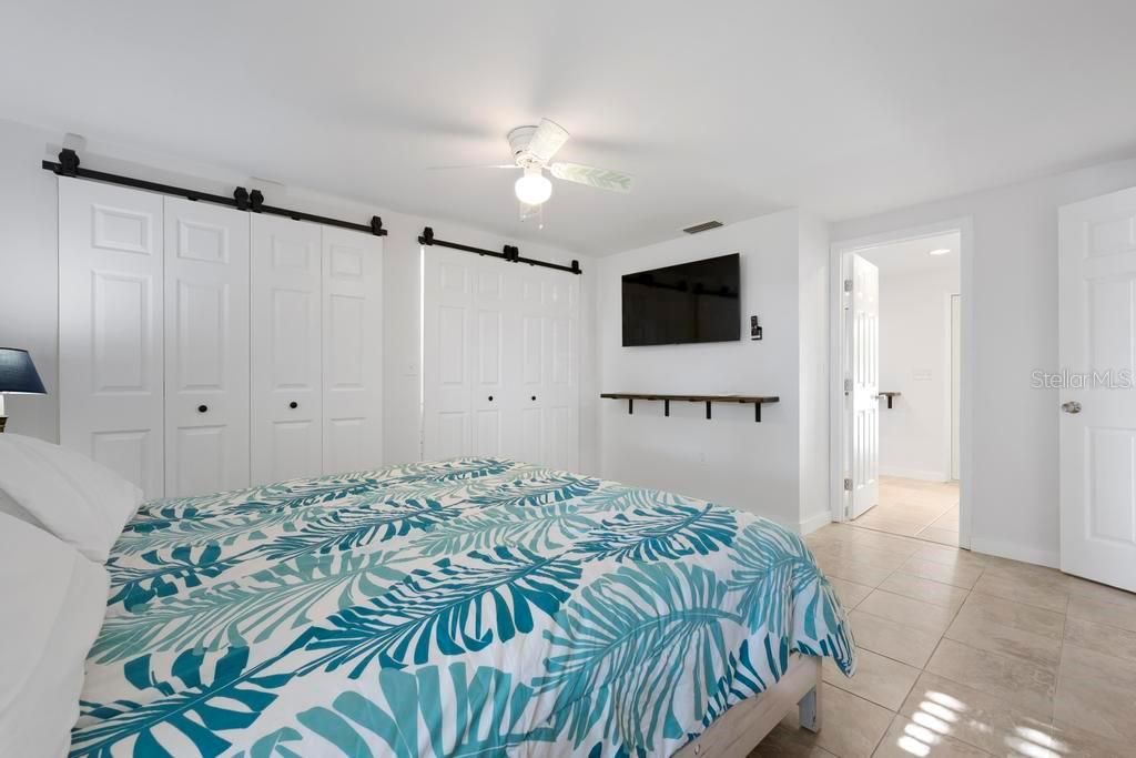 На продажу: $2,150,000 (5 спален, 0 ванн, 2188 Квадратных фут)