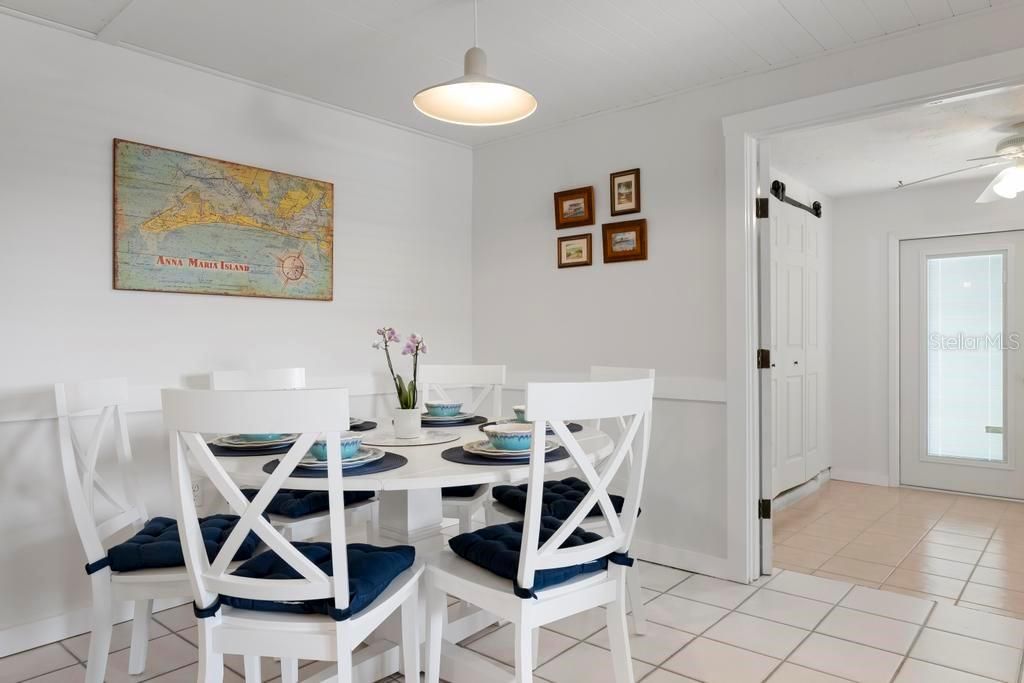 На продажу: $2,150,000 (5 спален, 0 ванн, 2188 Квадратных фут)