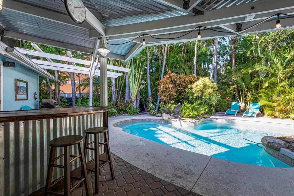 На продажу: $2,150,000 (5 спален, 0 ванн, 2188 Квадратных фут)