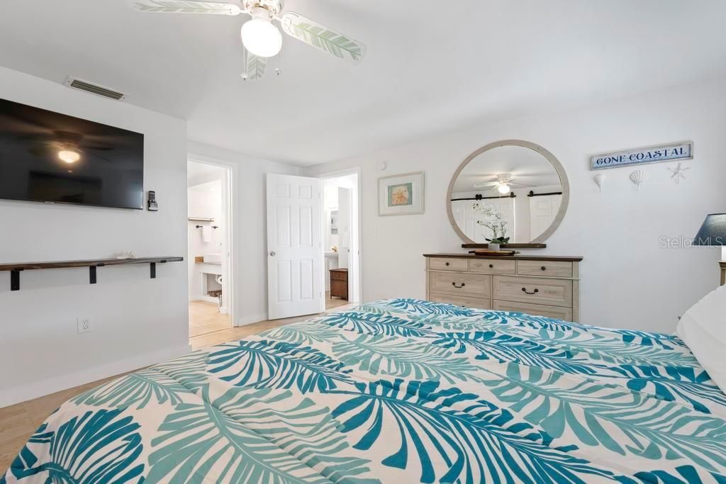 На продажу: $2,150,000 (5 спален, 0 ванн, 2188 Квадратных фут)