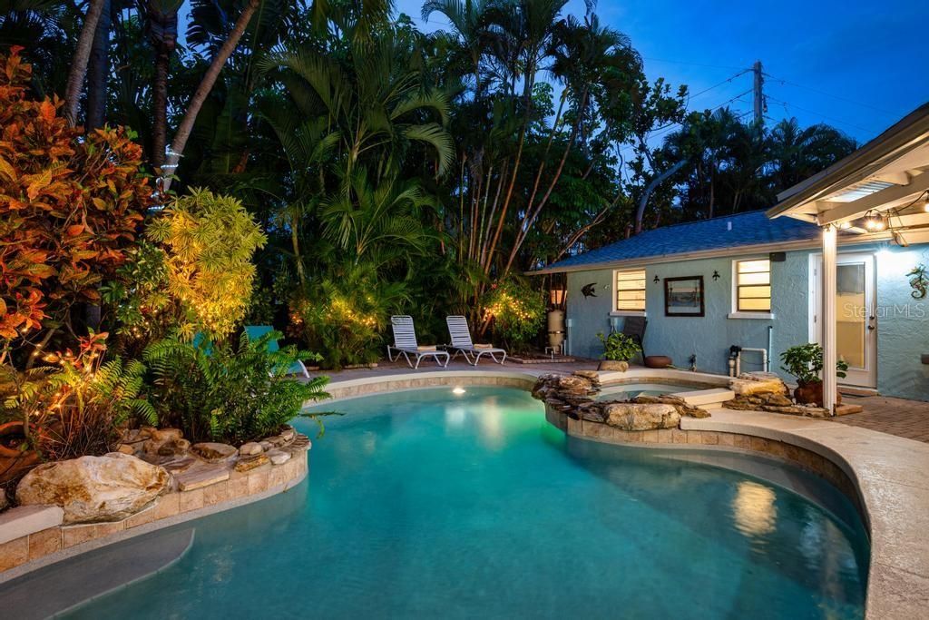 На продажу: $2,150,000 (5 спален, 0 ванн, 2188 Квадратных фут)