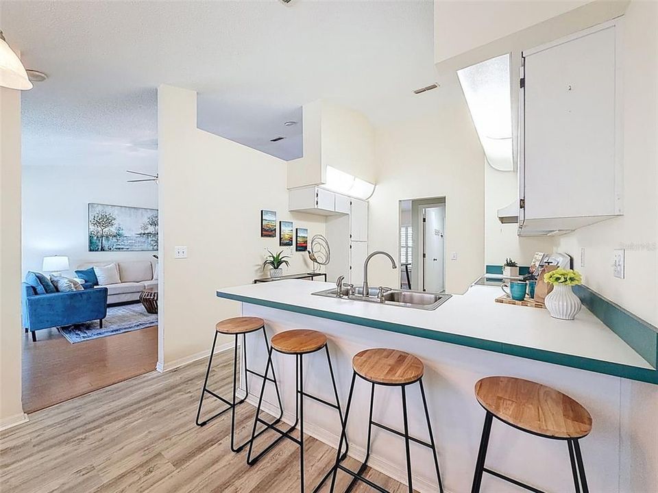 For Sale: $349,000 (3 beds, 2 baths, 1559 Square Feet)