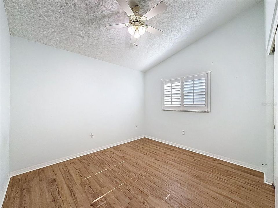 For Sale: $349,000 (3 beds, 2 baths, 1559 Square Feet)