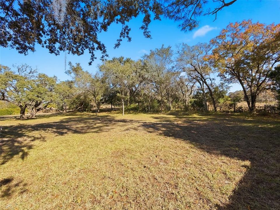 For Sale: $349,000 (3 beds, 2 baths, 1559 Square Feet)