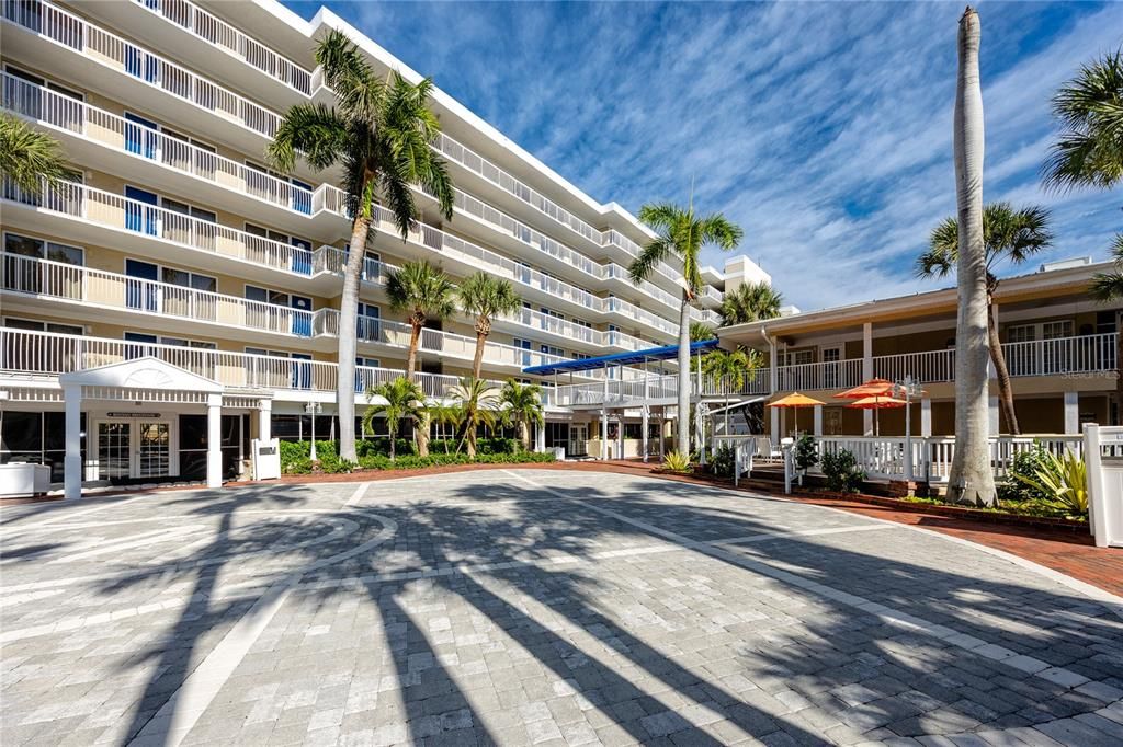 待售: $537,500 (2 贝兹, 2 浴室, 835 平方英尺)