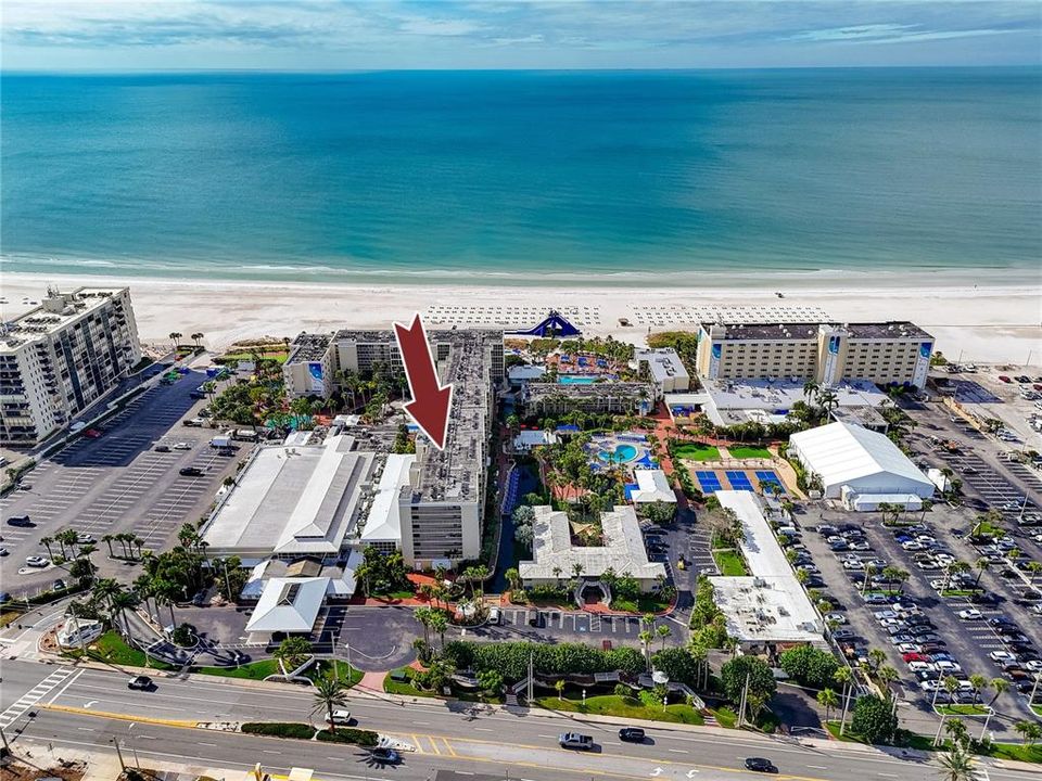 待售: $537,500 (2 贝兹, 2 浴室, 835 平方英尺)