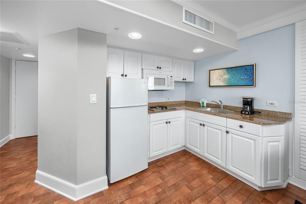 待售: $537,500 (2 贝兹, 2 浴室, 835 平方英尺)