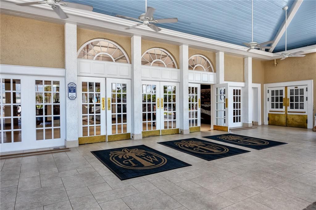 待售: $537,500 (2 贝兹, 2 浴室, 835 平方英尺)