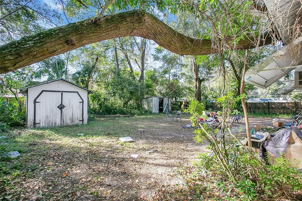 На продажу: $99,000 (3 спален, 2 ванн, 1429 Квадратных фут)