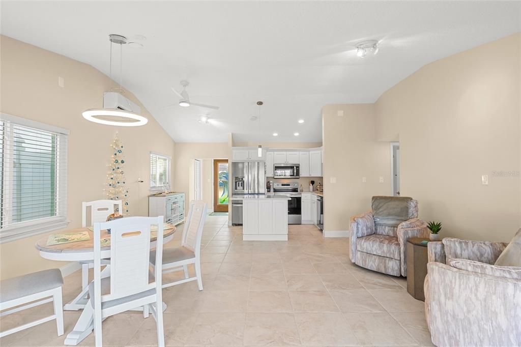 На продажу: $999,900 (3 спален, 2 ванн, 1433 Квадратных фут)