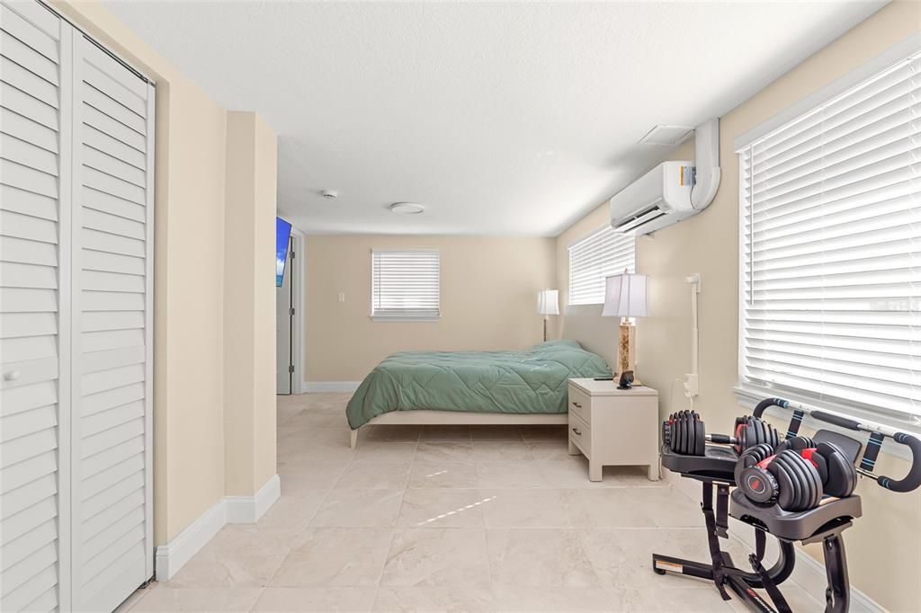 На продажу: $999,900 (3 спален, 2 ванн, 1433 Квадратных фут)