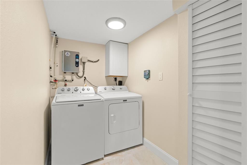 На продажу: $999,900 (3 спален, 2 ванн, 1433 Квадратных фут)