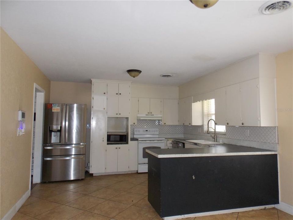 En Venta: $300,000 (3 camas, 2 baños, 1592 Pies cuadrados)