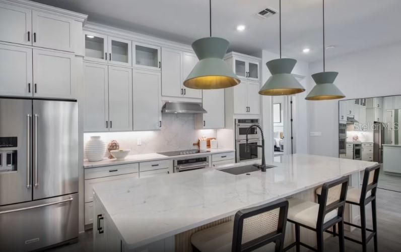 待售: $608,345 (3 贝兹, 2 浴室, 2298 平方英尺)