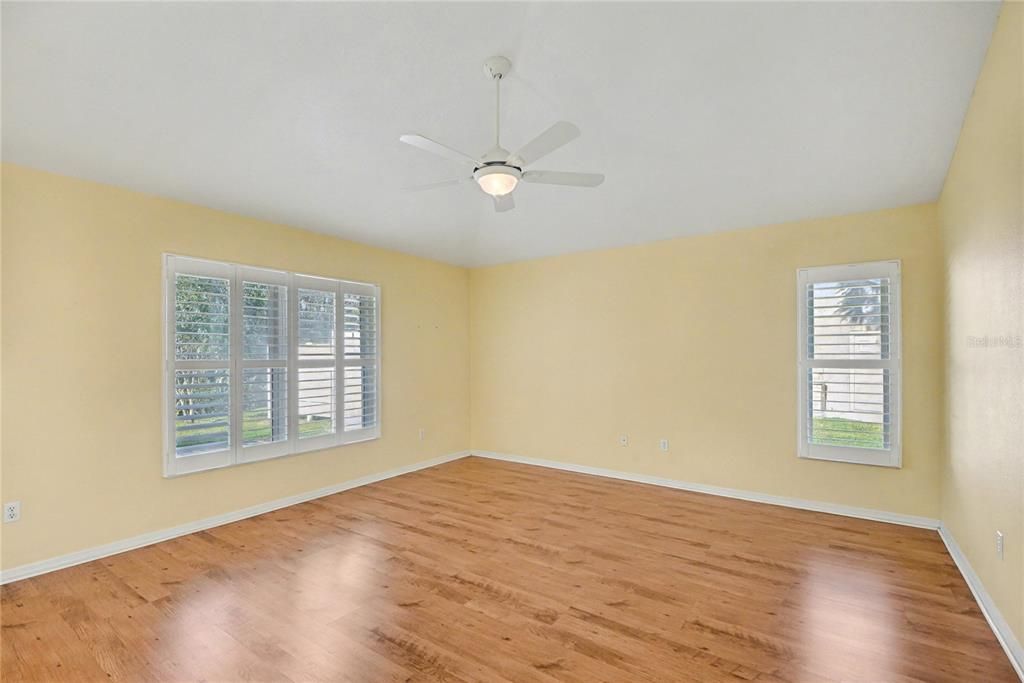 For Sale: $499,900 (3 beds, 2 baths, 2224 Square Feet)