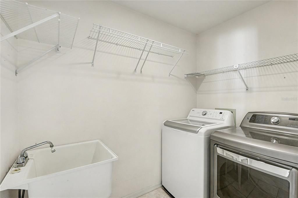 For Sale: $499,900 (3 beds, 2 baths, 2224 Square Feet)