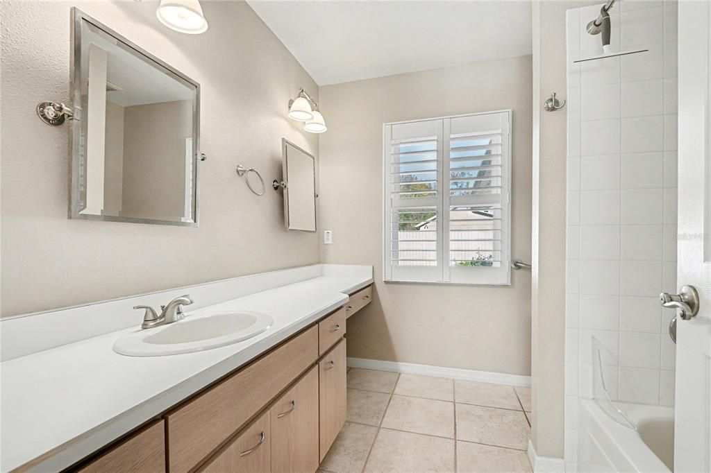 For Sale: $499,900 (3 beds, 2 baths, 2224 Square Feet)