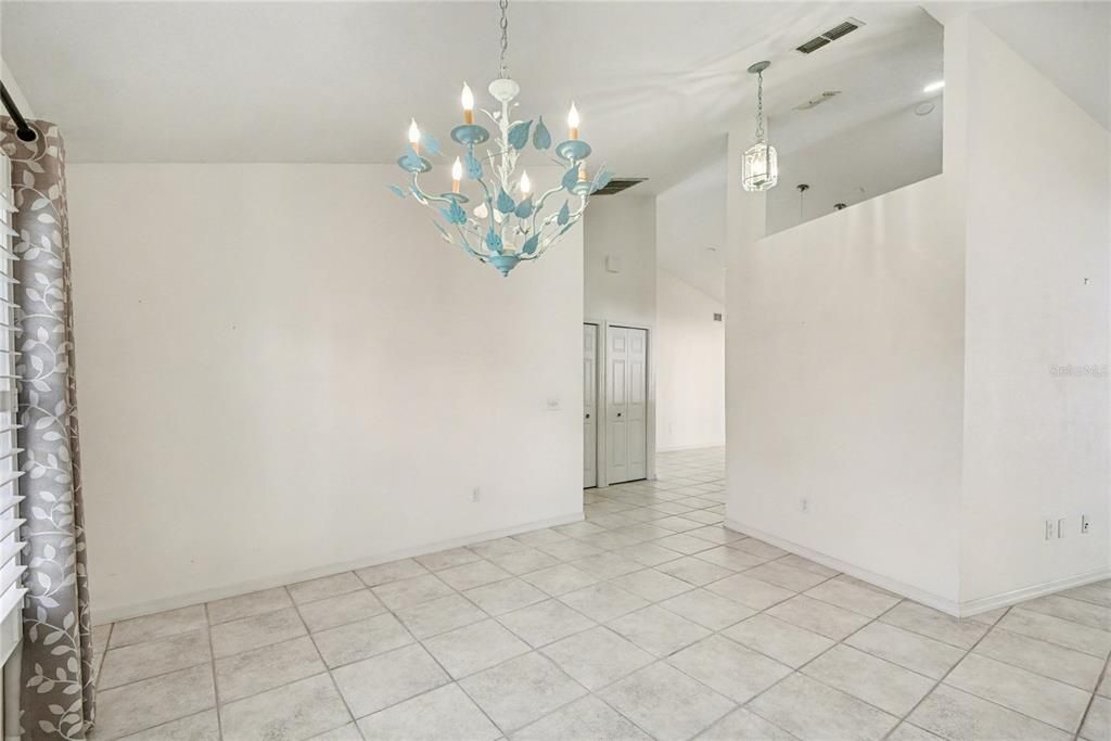 For Sale: $499,900 (3 beds, 2 baths, 2224 Square Feet)