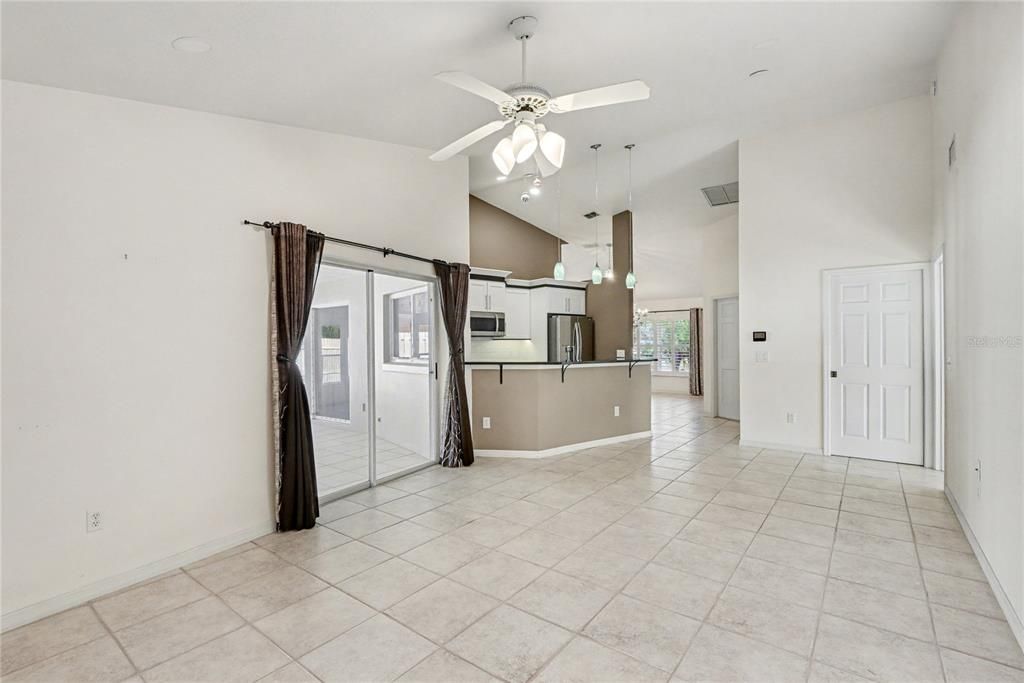For Sale: $499,900 (3 beds, 2 baths, 2224 Square Feet)