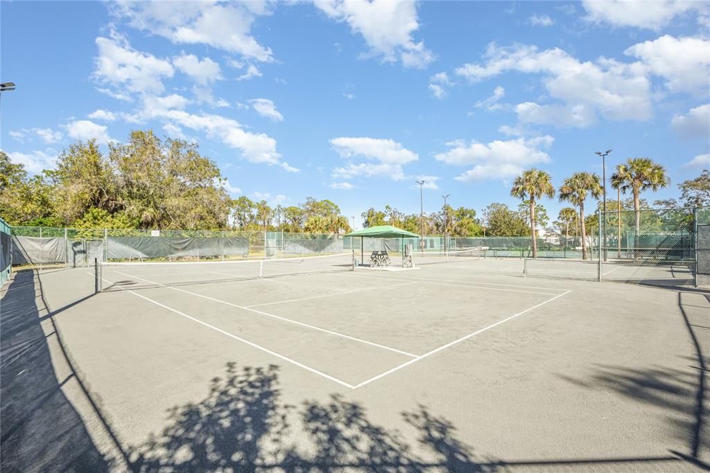 For Sale: $499,900 (3 beds, 2 baths, 2224 Square Feet)