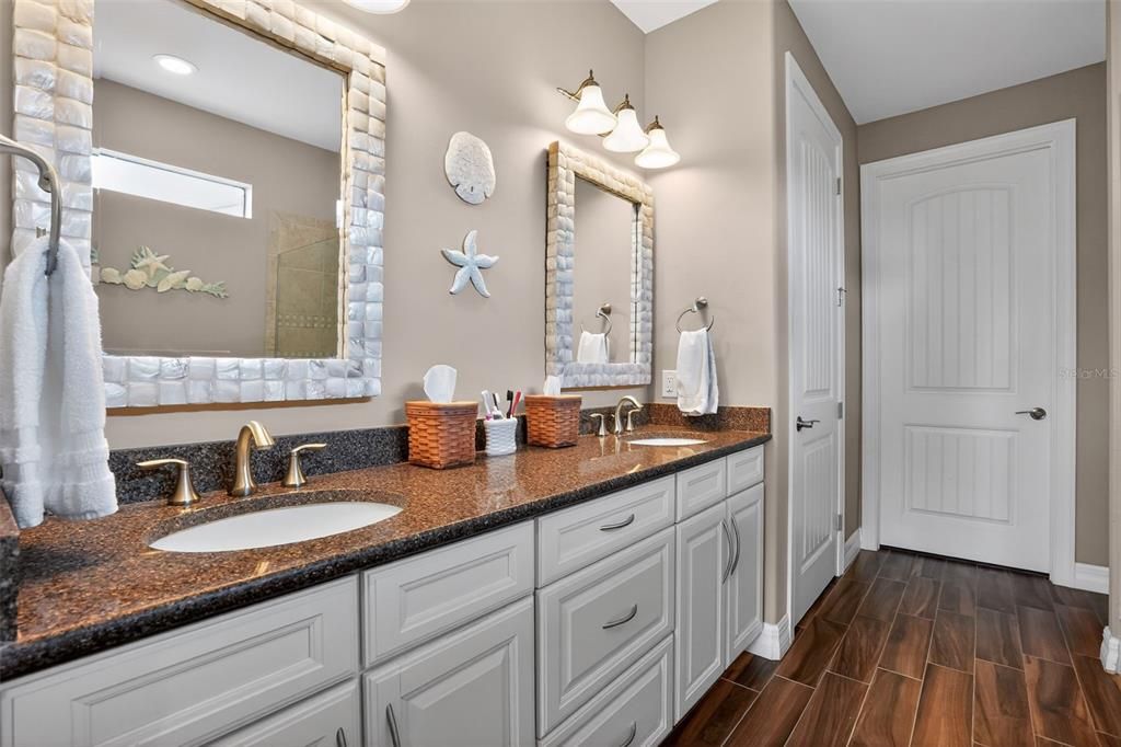 For Sale: $614,999 (3 beds, 2 baths, 2152 Square Feet)