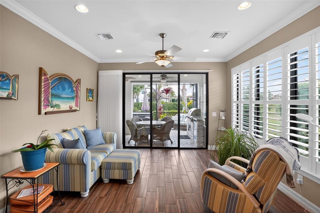 For Sale: $614,999 (3 beds, 2 baths, 2152 Square Feet)