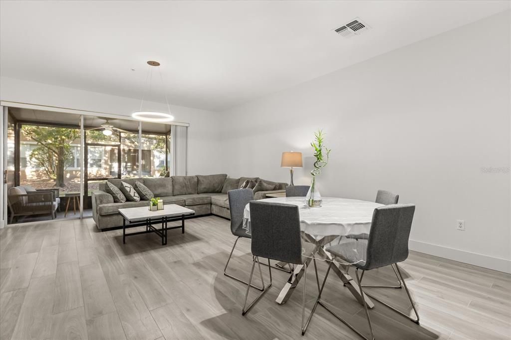 En Venta: $320,000 (2 camas, 2 baños, 1546 Pies cuadrados)