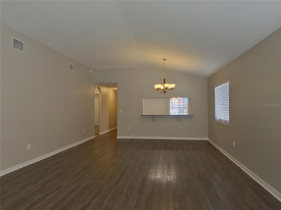 出租: $2,049 (3 贝兹, 2 浴室, 1726 平方英尺)