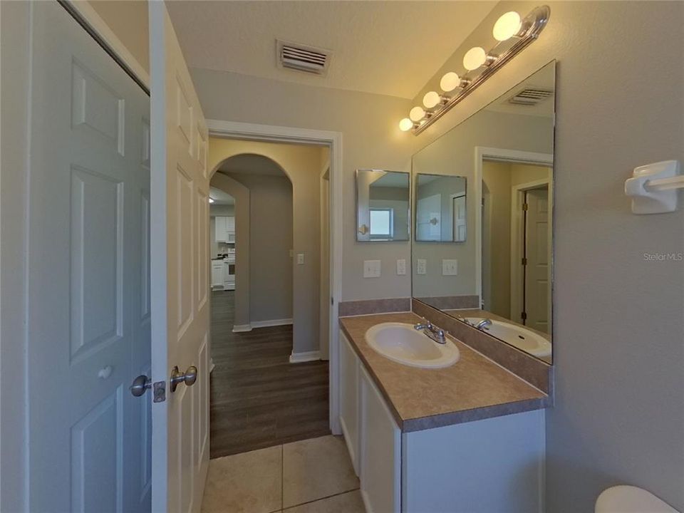 出租: $2,049 (3 贝兹, 2 浴室, 1726 平方英尺)