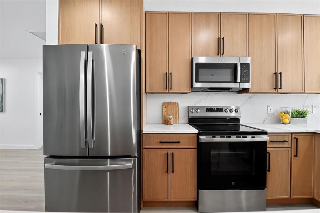 出租: $3,500 (3 贝兹, 3 浴室, 1798 平方英尺)